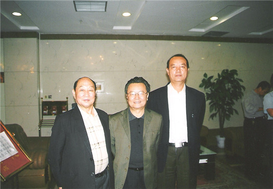 2005年本院院长与学者肖云儒、